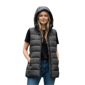 Charter Club Packable Hooded Puffer
Vest, Women’s, Color Smoke‎ Pearl, Size XL